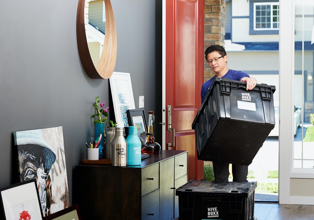 Moving Out of Your Place? Here are Some Things That Needs to Be Done First